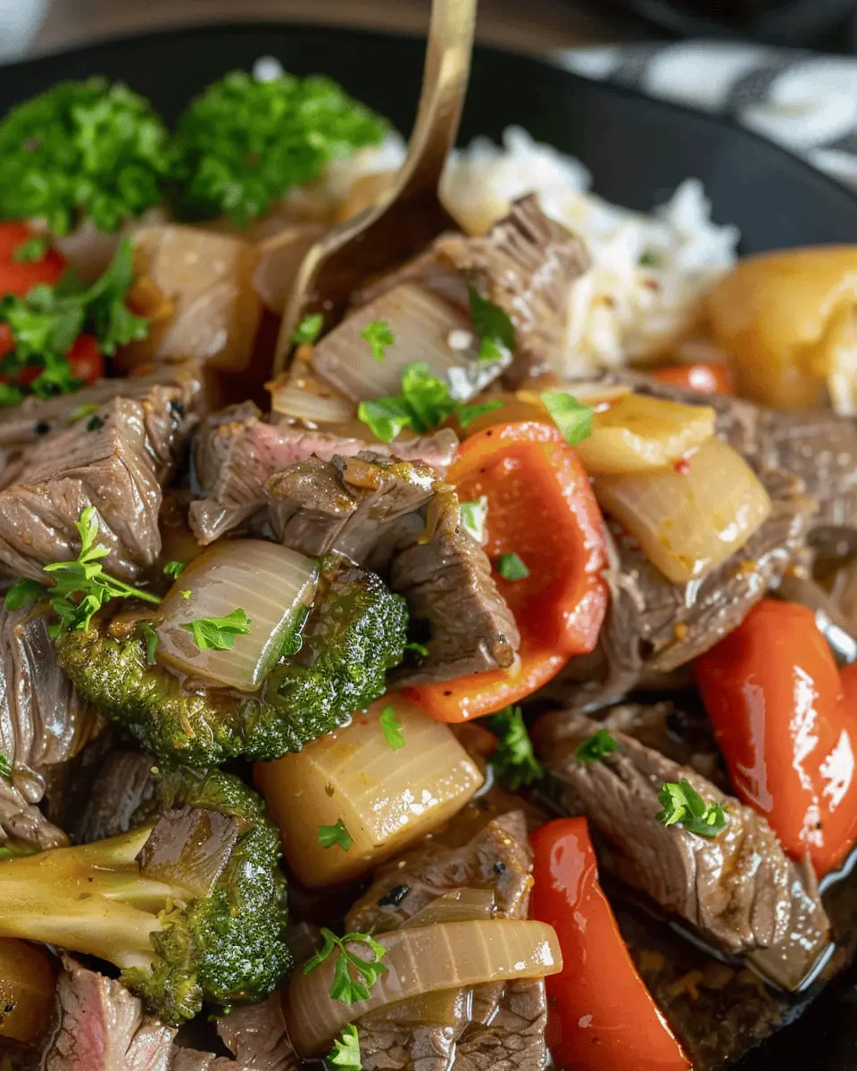 Slow Cooker Pepper Steak: Easy and Flavorful Family Dinner